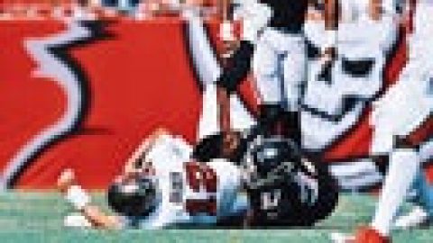 Tom Brady ‘unnecessarily’ thrown down by Grady Jarrett, per NFL ref