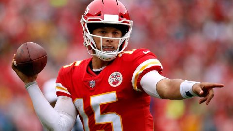 <div>Chiefs & Rams maintain perfect records – NFL week five round-up</div>