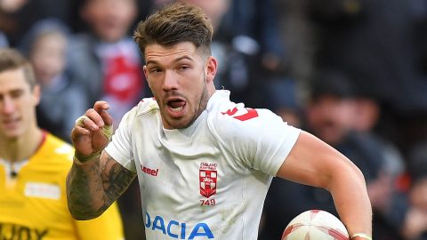Gildart’s stunning debut try earns victory for England