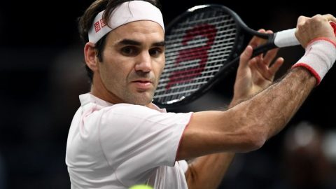 Djokovic and Federer to meet in Paris Masters semi-final