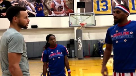 NBA: Steph Curry tries his hand at being a Harlem Globetrotter