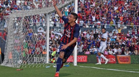 Fernando Ovelar, 14, scores for Cerro Porteno in Paraguayan Superclasico