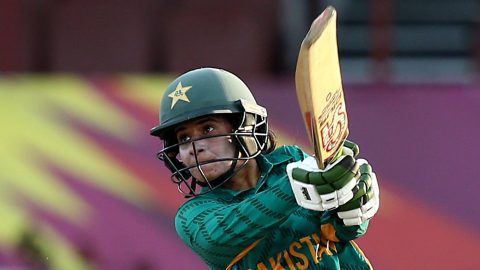 Women’s World Twenty20: Pakistan condemn Ireland to second defeat of tournament