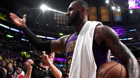 LeBron James passes Wilt Chamberlain on NBA all-time scoring list in Lakers win