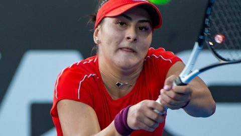 Bianca Andreescu: Auckland final defeat by Julia Gorges for Canadian teenager