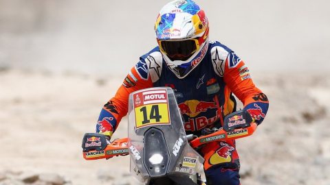 Dakar Rally: Sam Sunderland wins stage after helping hurt rival Paulo Goncalves