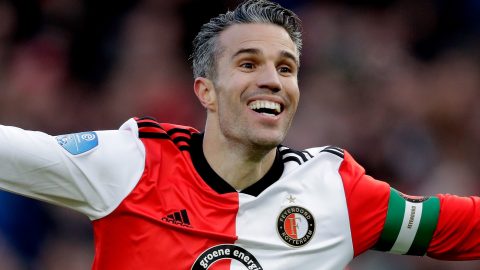 Feyenoord 6-2 Ajax: Robin van Persie scores twice for hosts