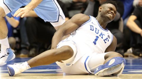 Zion Williamson injured as Nike shoe falls apart after 33 seconds