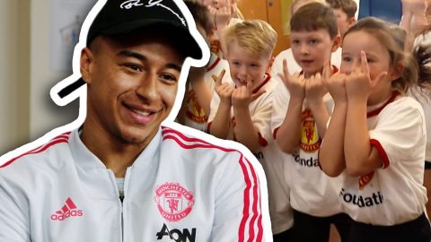 Manchester United: Jesse Lingard meets Dion Dublin at his old school
