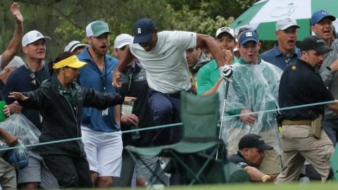 Tiger Woods roars into Masters contention despite being tripped by security guard