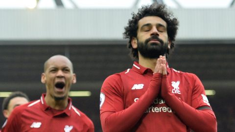 Liverpool 2-0 Chelsea: Mohamed Salah scores a stunning goal as Reds reclaim lead