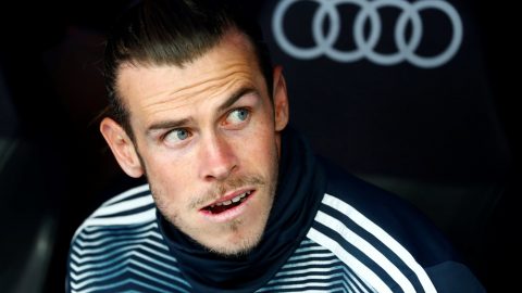 Gareth Bale does not acknowledge fans in final Real Madrid game
