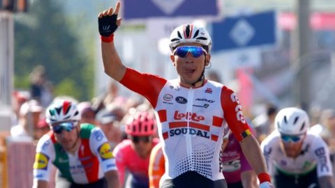Giro d’Italia: Caleb Ewan withdraws from race after second stage win
