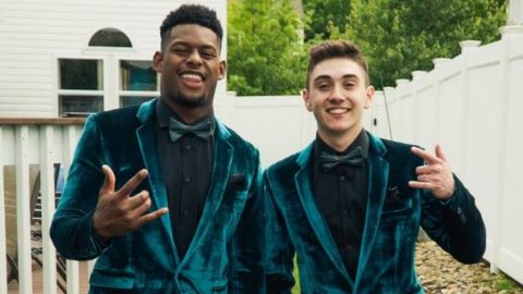 JuJu Smith-Schuster: Pittsburgh Steelers wide receiver joins fan at high school prom