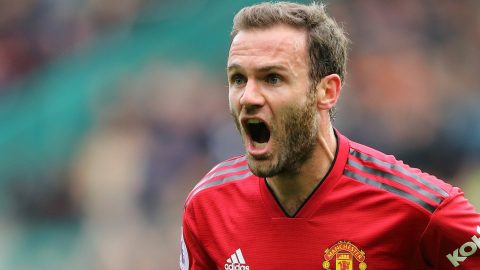 Juan Mata: Manchester United midfielder agrees new contract