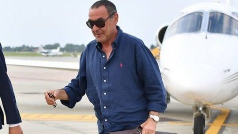 Juventus: Maurizio Sarri unveiled in Italy with joke about pitch side clothing