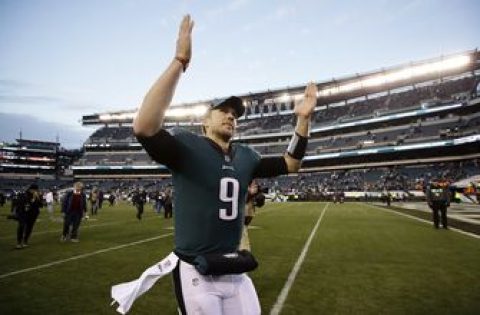 Eagles make it official, Foles will get another start