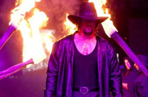 The Undertaker recognized United States Military members at the Dallas Cowboys game