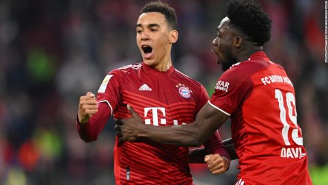 Bayern Munich wins 10th consecutive Bundesliga title