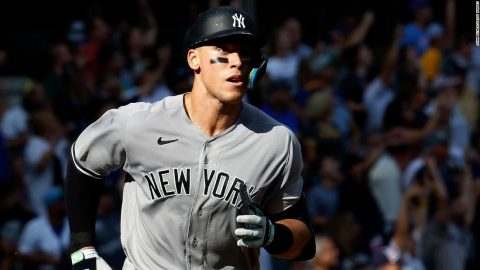 Aaron Judge hits two HRs to reach 59 on the year, edges closer to Roger Maris’ 61