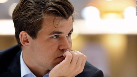 Magnus Carlsen reprimanded for quitting match after one move