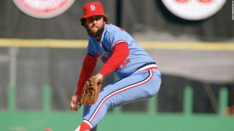 Bruce Sutter, baseball Hall of Fame closer and pioneer of split-finger fastball dead at age 69