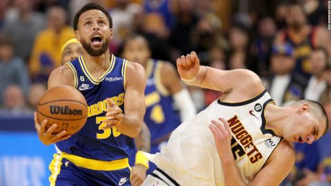 Steph Curry scores game-high 34 points but ‘off the charts’ Nikola Jokic leads Denver Nuggets to victory
