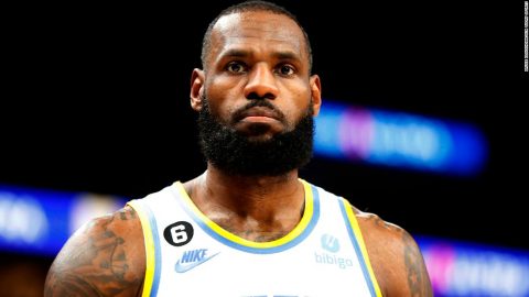 LeBron James makes history but Lakers’ nightmare start to season continues
