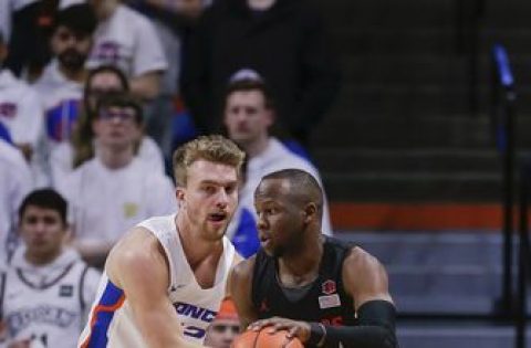 No. 4 SD State beats Boise State 72-55, remains undefeated