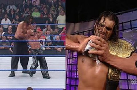 The Great Khali crushes two melons with his bare hands: WWE Unforgiven 2007