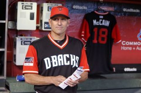 Lovullo’s contract extended 2 years by D-Backs through 2021