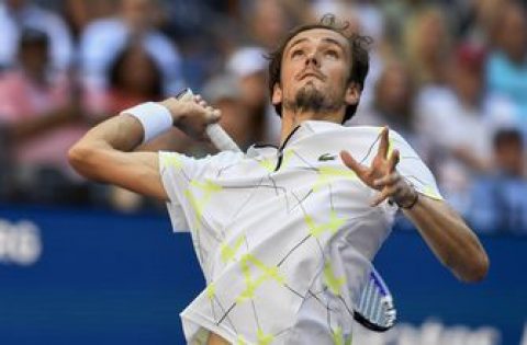 Medvedev into 1st Slam SF at US Open; could get Federer next