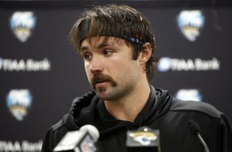 Despite loss, Minshew continues to bring fight for Jaguars