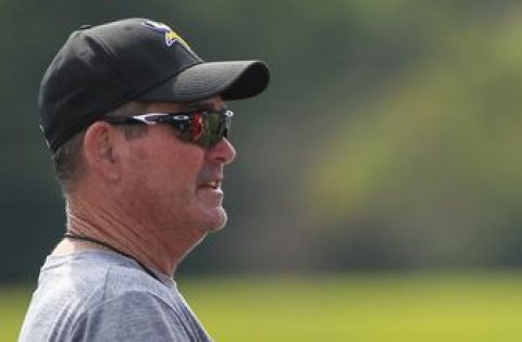 Vikes’ Zimmer sequestering at ranch with assistant coach son