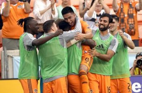 Manotas’ late goal lifts Dynamo over Impact 2-1