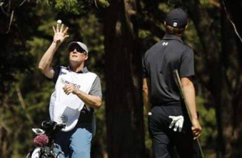 Spieth’s father fills in as caddie in Mexico