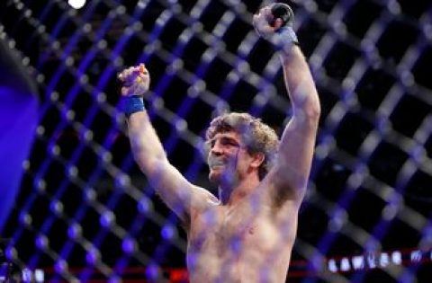 Askren stops Lawler in 1st round of dramatic UFC debut
