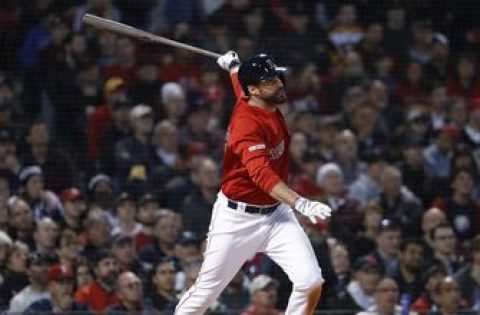 Red Sox slugger Martinez sits because of sore back