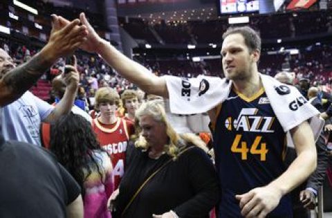 NBA to teams: Avoid high-fives as virus concern grows