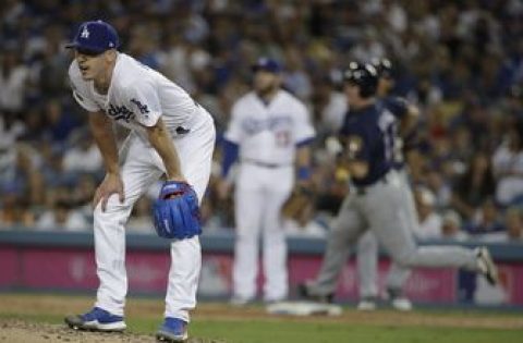<div>Grandal’s woes, quiet LA bats doom Dodgers in NLCS Game 3</div>