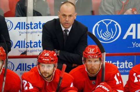 Coach Jeff Blashill gets another season with Red Wings
