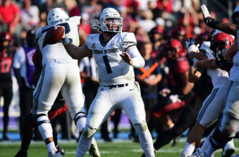 Logan Bonner throws four touchdowns as Utah State beats San Diego State for Mountain West Championship