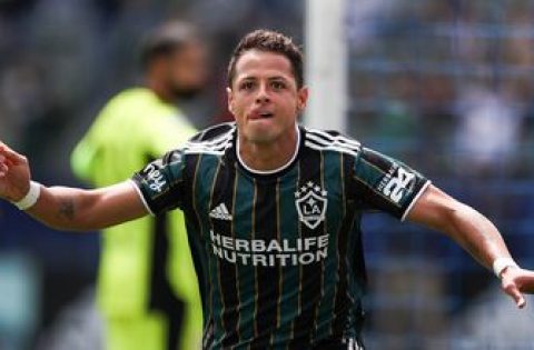 Chicharito runs season goal total to 5 with hat trick as L.A. Galaxy hold off NY Red Bulls, 3-2