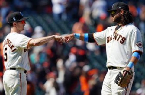 Giants overpower Phillies with the long ball, win 11-2