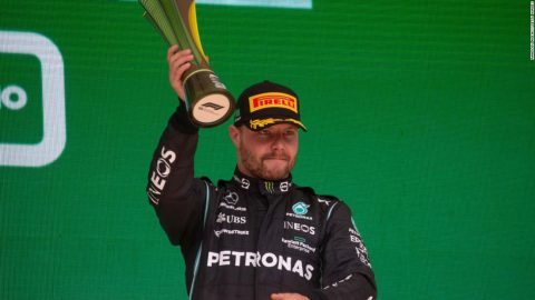 Valtteri Bottas: F1 title race will go down to the wire