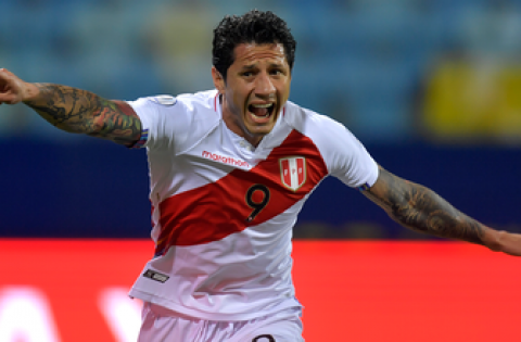 Gianluca Lapadula redirects cross from Andre Carrillo, Peru ties it 1-1 vs. Paraguay
