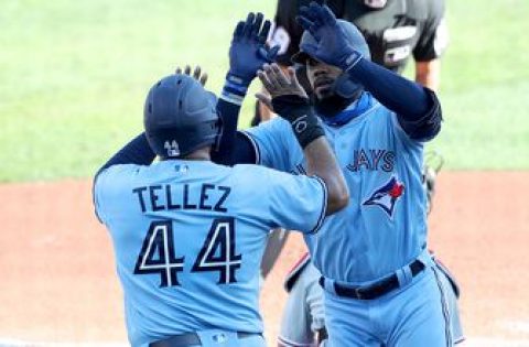 Blue Jays, Phillies trade seven-run innings, Toronto outlasts Philadelphia, 9-8