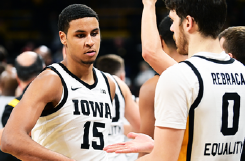 Keegan Murray carries Iowa over Minnesota, 71-59, with a 24 point and 15 rebound outing