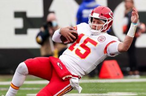 Why the over/under is the smart bet in the Chiefs-Broncos matchup in Week 18
