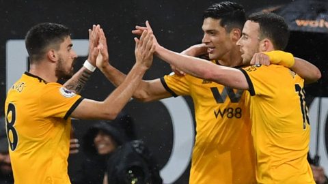 Wolves 2-1 Manchester United: Hosts fight back from a goal down to win